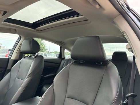 Used 2024 Honda Accord Touring image 11