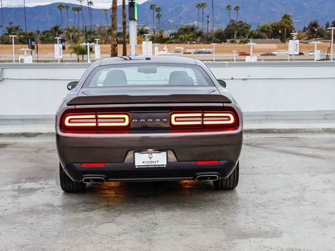 Used 2022 Dodge Challenger GT image 7