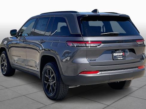 New 2026 Jeep Grand Cherokee Altitude AWD/4WD image 12