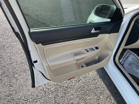 Used 2013 Volkswagen Jetta TDI image 14