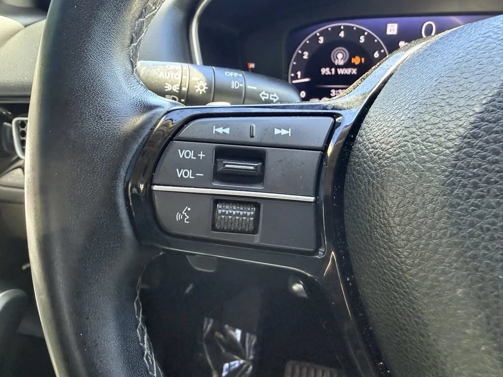 Used 2022 Honda Civic Touring image 28