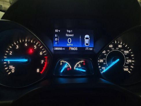 Used 2017 Ford Escape SE w/ Equipment Group 201A FWD image 23
