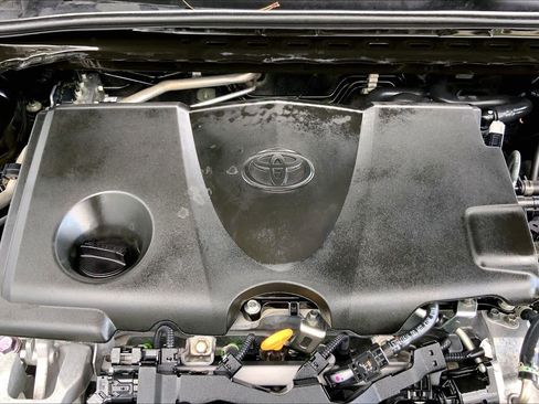 Used 2021 Toyota Camry SE FWD image 32