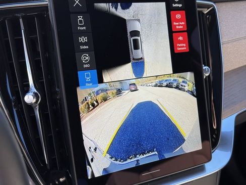 New 2026 Volvo XC90 B6 Ultra image 23