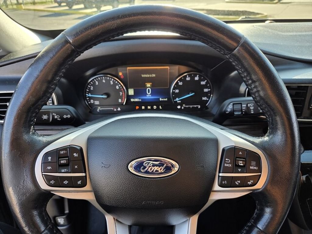 Used 2022 Ford Explorer Limited w/ Equipment Group 301A AWD/4WD image 24