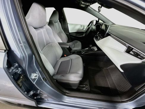 Certified 2025 Toyota Corolla SE FWD image 18