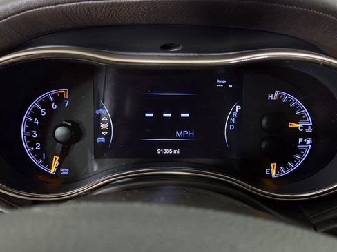 Used 2017 Jeep Grand Cherokee Summit image 21