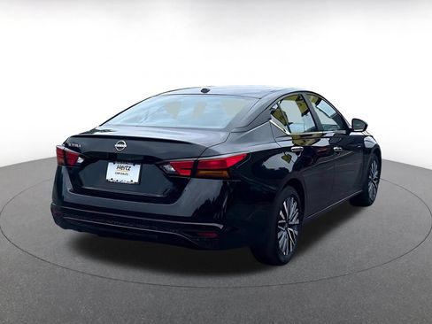 Used 2025 Nissan Altima 2.5 SV FWD image 31