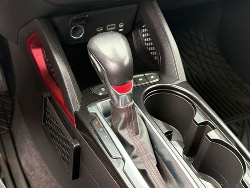 Used 2022 Chevrolet TrailBlazer RS FWD image 17