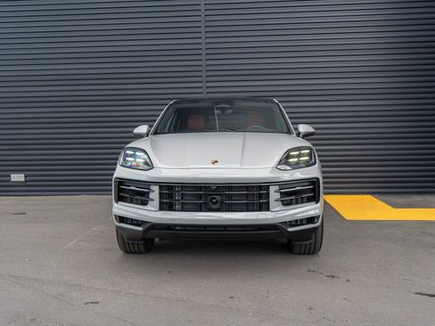 New 2026 Porsche Cayenne Coupe AWD/4WD image 6