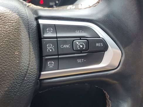 Used 2022 Jeep Compass Limited AWD/4WD image 17