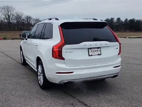 Used 2018 Volvo XC90 T6 Momentum w/ Momentum Plus Package image 8