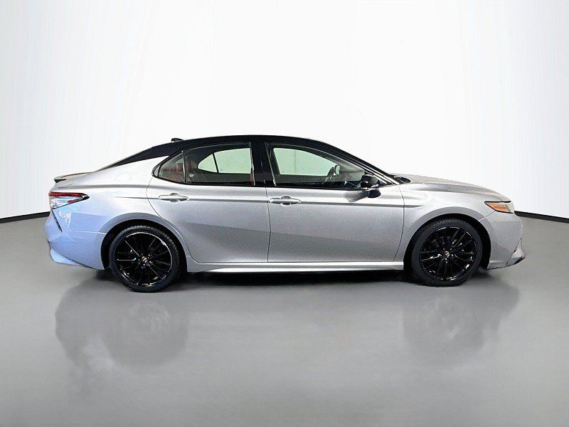 Used 2019 Toyota Camry XSE FWD image 8