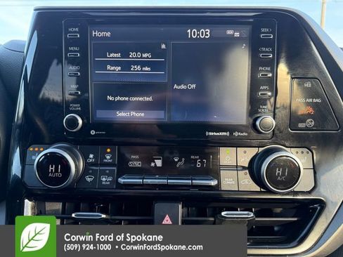 Used 2021 Toyota Highlander XLE image 30