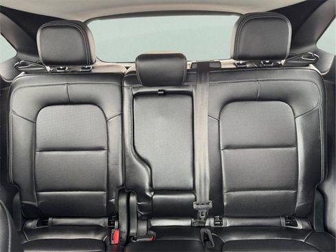 Used 2022 Ford Escape Titanium image 16