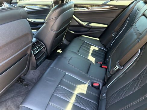 Used 2018 BMW 530i xDrive AWD/4WD image 22