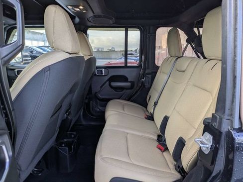 Used 2020 Jeep Wrangler Unlimited Sport AWD/4WD image 13