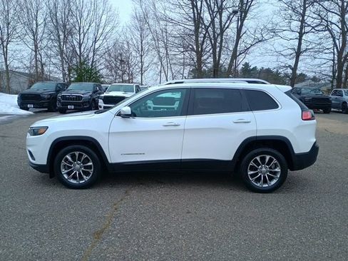 Used 2020 Jeep Cherokee Latitude Plus FWD image 2