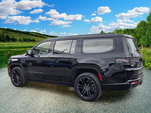 Certified 2023 Jeep Grand Wagoneer Series II AWD/4WD image 4