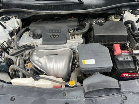 Used 2015 Toyota Camry SE image 22