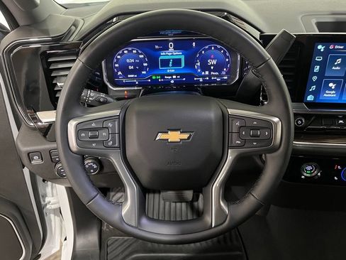 Certified 2024 Chevrolet Silverado 1500 LT AWD/4WD image 18