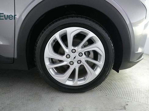 Used 2023 Chevrolet Bolt EUV LT w/ Driver Confidence Package FWD image 20