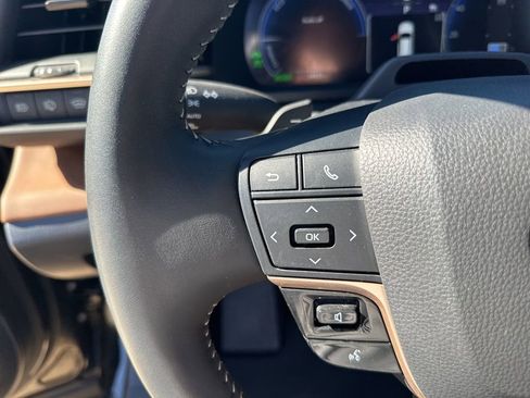 Used 2025 Toyota Crown Signia image 20