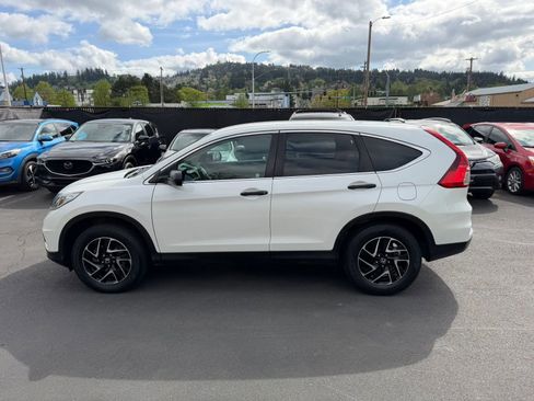 Used 2016 Honda CR-V SE image 8