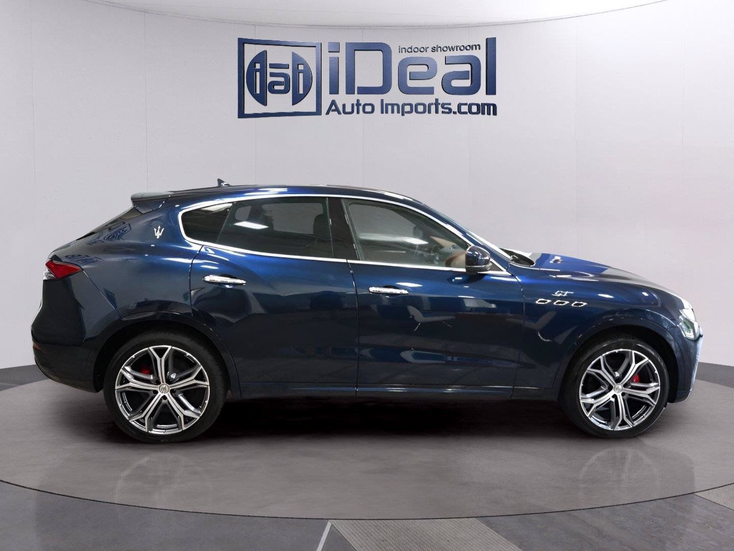Used 2023 Maserati Levante GT AWD/4WD image 6