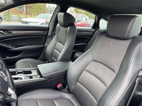 Used 2022 Honda Accord Sport image 16