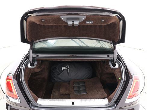 Used 2015 Rolls-Royce Wraith RWD image 84
