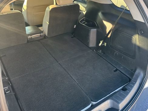 Used 2017 Ford Explorer Platinum image 7