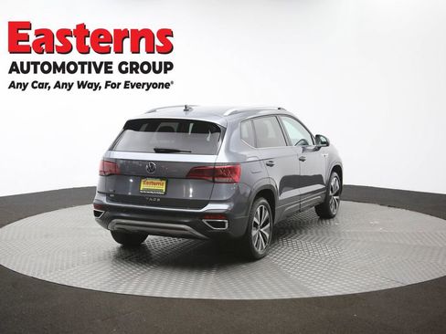 Used 2024 Volkswagen Taos SE FWD image 38