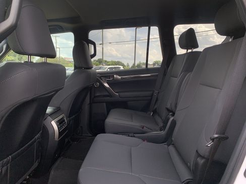 Used 2023 Lexus GX 460 Premium AWD/4WD image 32