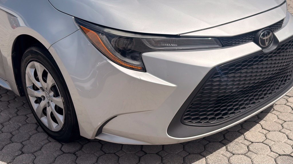Used 2022 Toyota Corolla LE FWD image 15