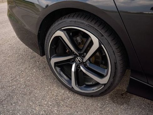 Used 2020 Honda Accord Sport image 10