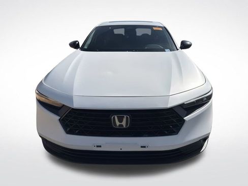 Used 2025 Honda Accord Sport image 2