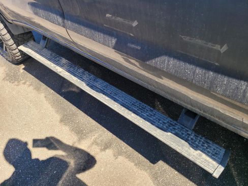 Used 2020 Chevrolet Silverado 1500 LT Trail Boss image 11