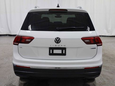 Used 2022 Volkswagen Tiguan SE image 7