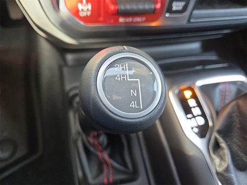 Used 2018 Jeep Wrangler Unlimited Rubicon image 24