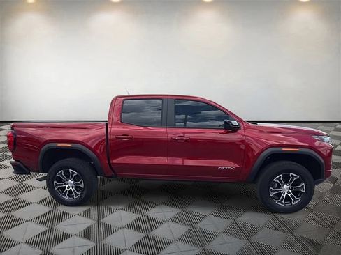 Used 2025 GMC Canyon AT4 AWD/4WD image 4