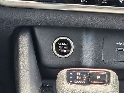 Used 2023 Nissan Rogue SV FWD image 14