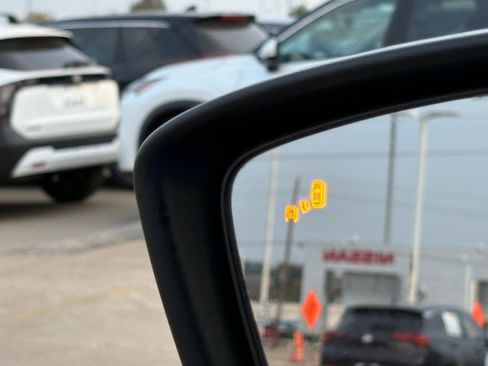 Used 2024 Mitsubishi Eclipse Cross SE image 11