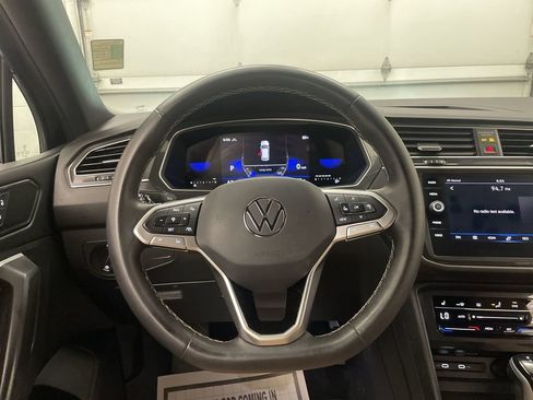 Used 2024 Volkswagen Tiguan SE AWD/4WD image 5