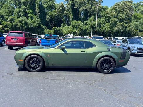 Used 2022 Dodge Challenger R/T Scat Pack RWD image 3