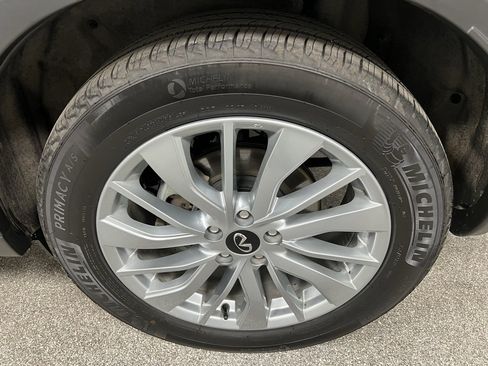 Used 2024 INFINITI QX50 Luxe image 16