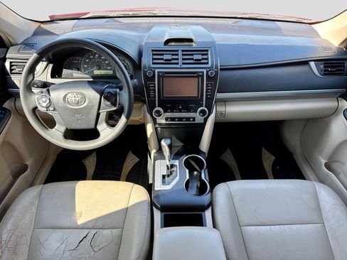 Used 2014 Toyota Camry FWD image 14