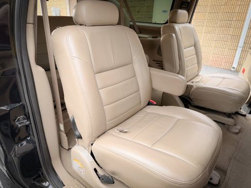 Used 2005 Ford Excursion Limited image 30