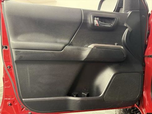 Certified 2019 Toyota Tacoma TRD Sport image 13