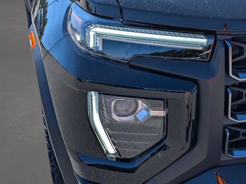 New 2026 GMC Canyon AT4 image 4